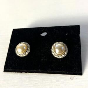 Vintage Faux Pearl Rhinestone Halo Stud Earrings Gold Tone Button Style Estate